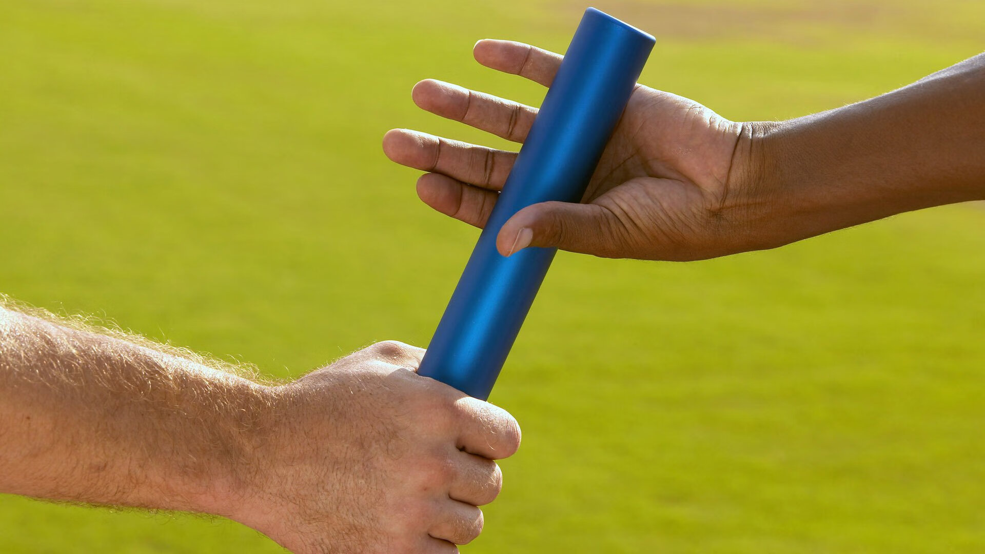 伦敦马拉松纯跑者打破历史纪录，现场气氛热烈，2020年伦敦马拉松全程视频